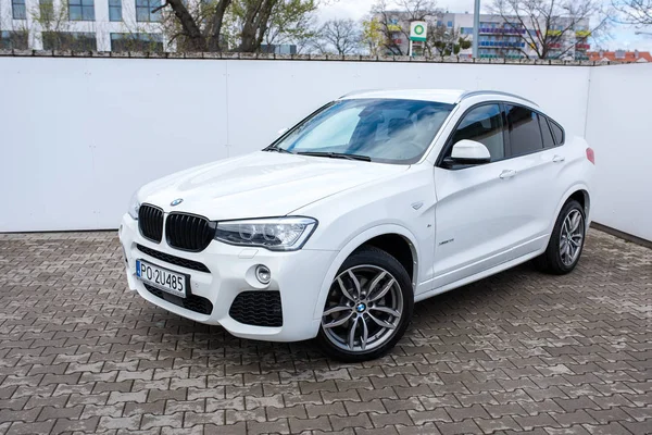 外車ならではの優れた条件で BMW X1 即日査定！