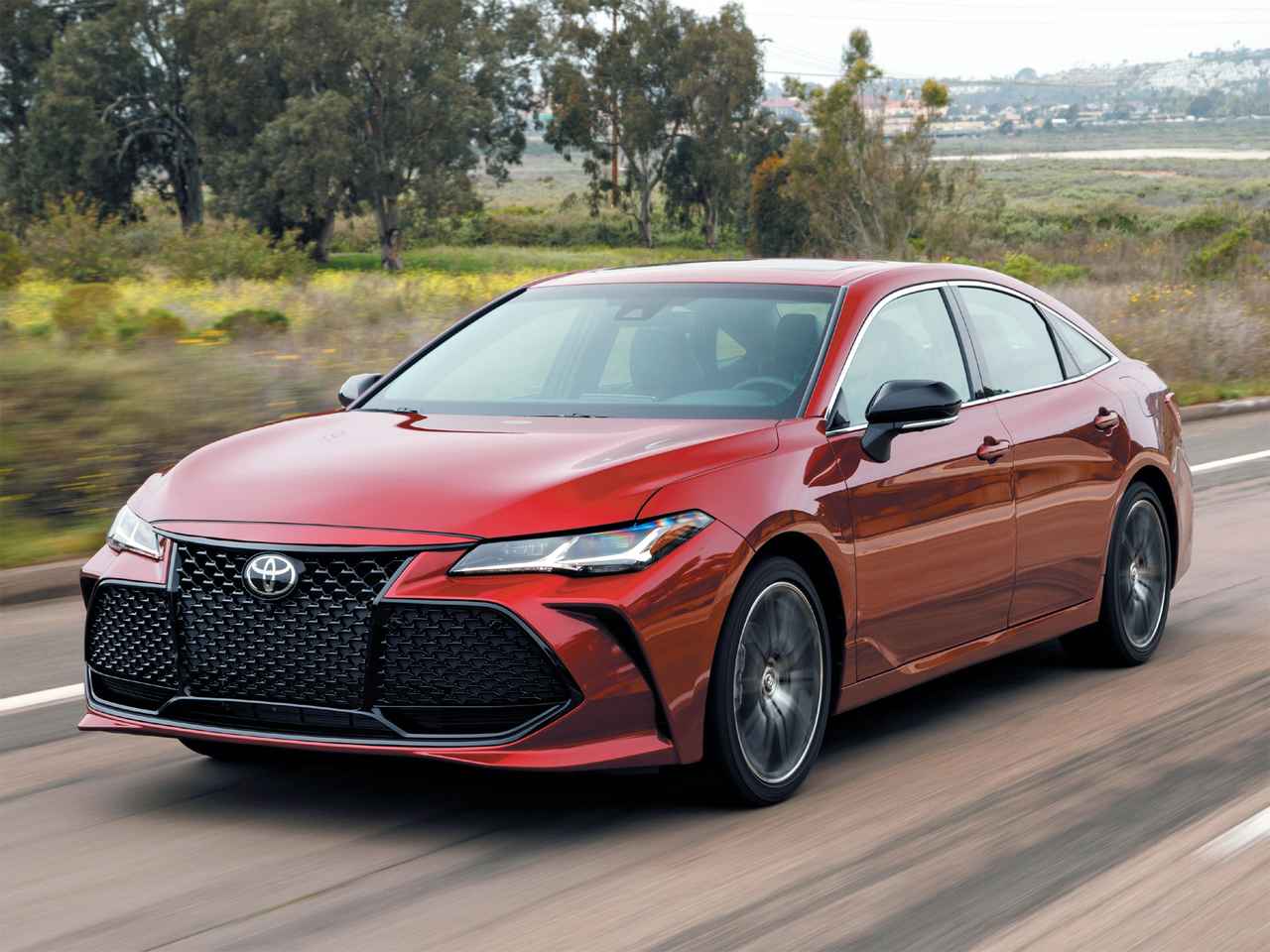 トヨタアバロンを簡単に手放す、安心の車買取サービス
